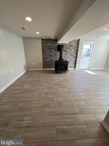 13772 Musket Ct, Woodbridge, VA 22193-4425