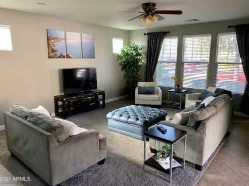 3279 Jasper Dr, Gilbert, AZ 85296-7351