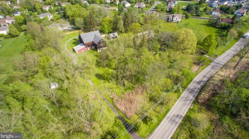 1704 Dreshertown Rd, Dresher PA  19025-1303 exterior