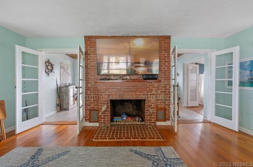 5959 Riverside Dr, Daytona Beach FL 32127-6445 exterior