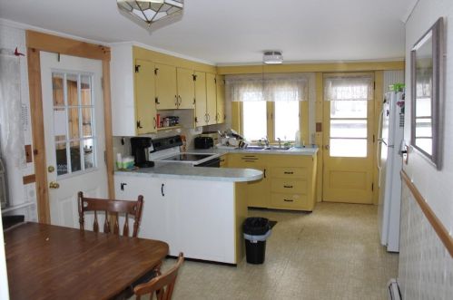 86 Myrtle St, Unity, NH 03743-2432