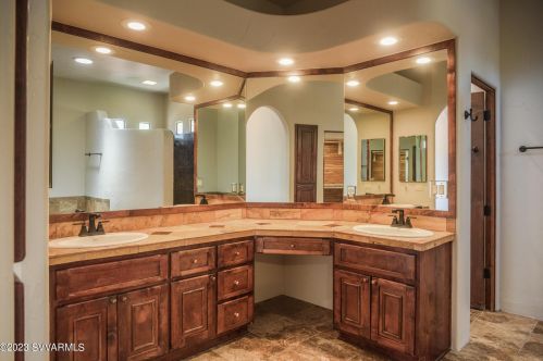 70 Las Ramblas, Sedona AZ 86351-9209 exterior