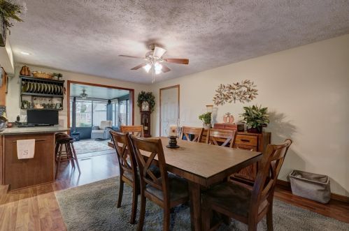 212 Edgefield Blvd, Marion OH 43302-5801 exterior