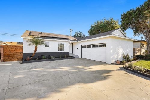 5206 Iroquois Ave, Lakewood, CA 90713-2109