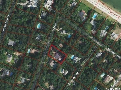 34 Milina Dr, East Hampton, NY 11937-1029