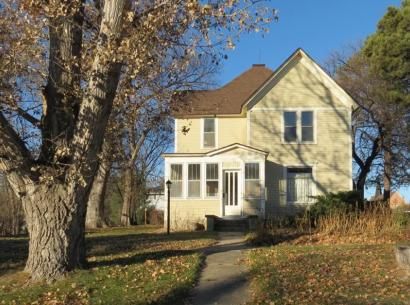 228 Maple St, Gordon, NE 69343-1243