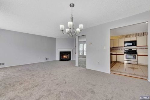 782 Sassafras Ct, Mahwah NJ  07430-3454 exterior