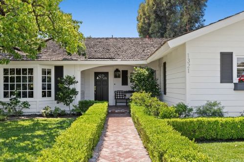 1321 Oxford Ln, Newport Beach, CA 92660-5626