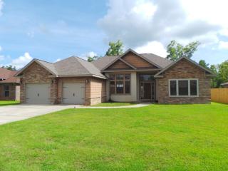 6167 Chester Dr, Pensacola, FL 32526-5296