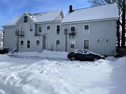 103 Ash St, Nashua, NH 03060-4501