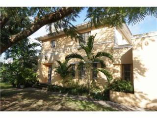 1201 19th Ave, Miami, FL 33135-5132