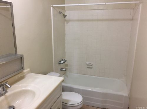 4200 10 St, Long Beach CA  90804-3906 exterior