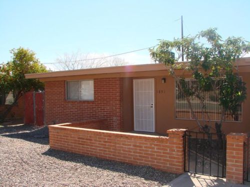 1851 Caravelle Rd, Tucson, AZ 85713-4515