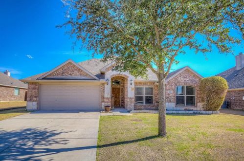 126 Sierra Dr, Waxahachie, TX 75167-4822