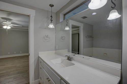 2006 Main St, Georgetown TX 78626-5047 exterior