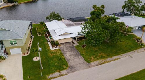 450 Coral Creek Dr, Placida FL  33946-2320 exterior