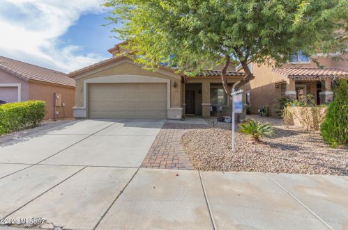 9006 Silkwood Ln, Tucson, AZ 85756-6119