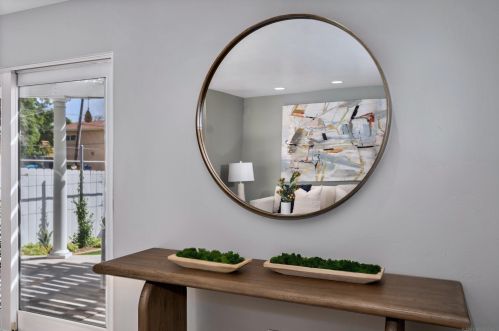 1151 Turquoise St, San Diego CA 92109-1247 exterior