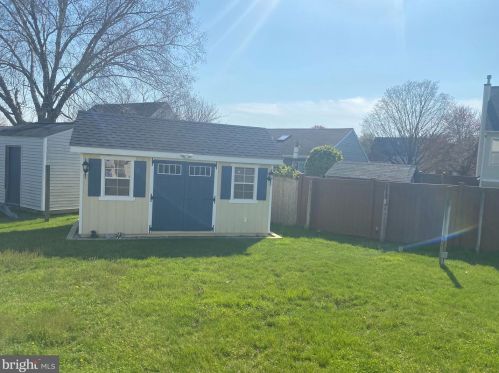6 Amy Ct, Bear, DE 19701-1182