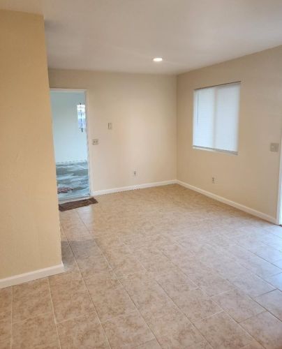 113 Kiwi St, Los Banos CA  93635-3127 exterior