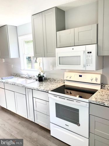 1 Old Barn Rd, Richmond National Battlefiel VA  22835-9008 exterior