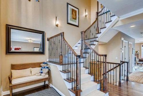 311 Coventry Ln, Minneapolis, MN 55435-5658