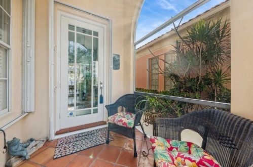 2554 James River Rd, West Palm Beach, FL 33411-5751