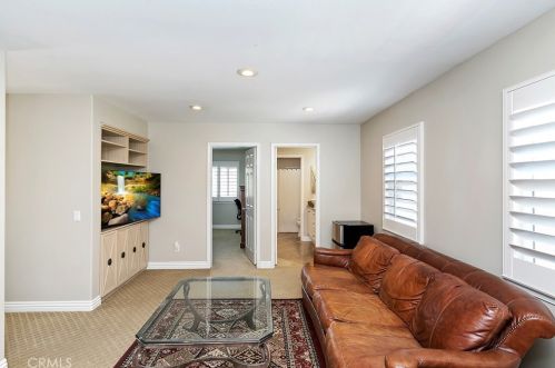 32862 Pine Cir, Temecula CA  92592-1369 exterior