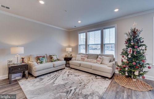 14957 River Walk Way, Woodbridge VA  22191 exterior