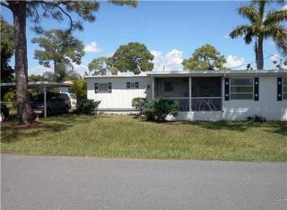 4035 88th Ct, Boynton Beach FL  33436-2312 exterior