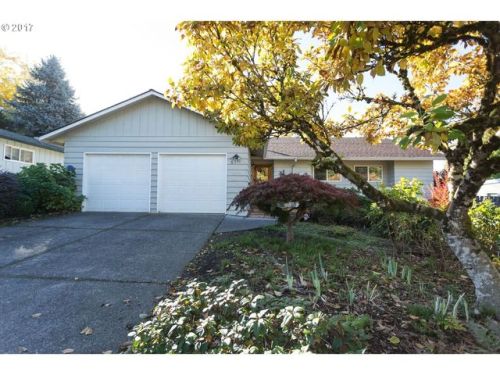8530 Sagert St, Tualatin OR  97062-8115 exterior