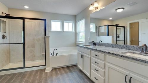 1473 Clover Preserve Ln, Chaska MN exterior