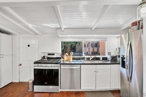 232 Rios Ave, Solana Beach CA  92075-1240 exterior