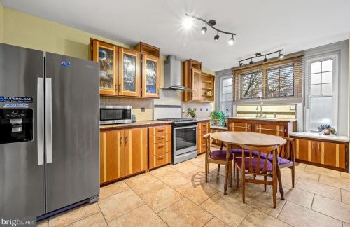 5331 Horrocks St, Philadelphia, PA 19124-1110