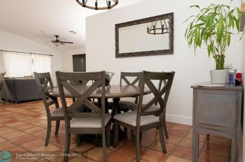 1903 180 Ter, Hollywood FL 33029-5173 exterior