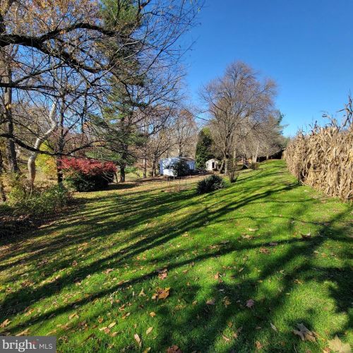 3183 Bryson Rd, Cochranville, PA 19330-1743
