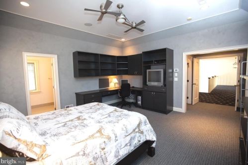 108 Gift Cir, Prospectville PA 19002-2732 exterior