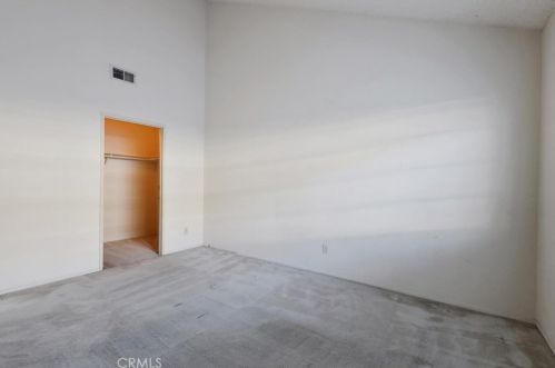 11690 Lakewood Blvd, Downey CA  90241-5272 exterior