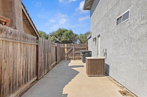 293 Crane Rd, Valley Home CA  95361-8106 exterior