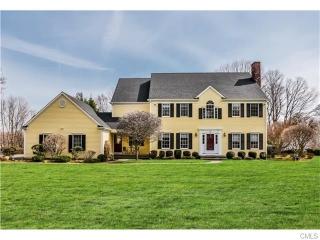 44 Barry Ave, Ridgefield, CT 06877-4425