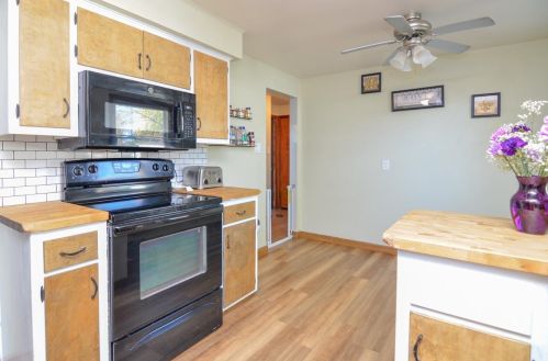 817 Nicolet Ave, Green Bay WI  54304-2403 exterior