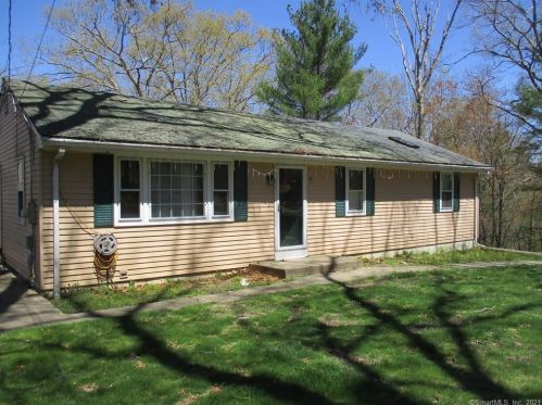83 Underwood Rd, Putnam, CT 06260-1848