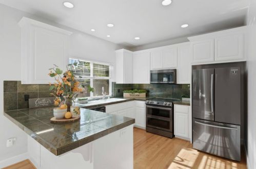 861 Apricot Ave, Campbell CA  95008-3268 exterior