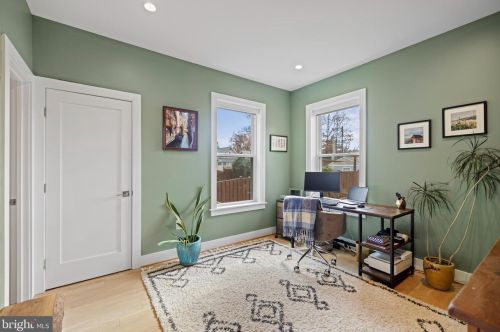 308 Quackenbos St, Washington DC  20011-1654 exterior