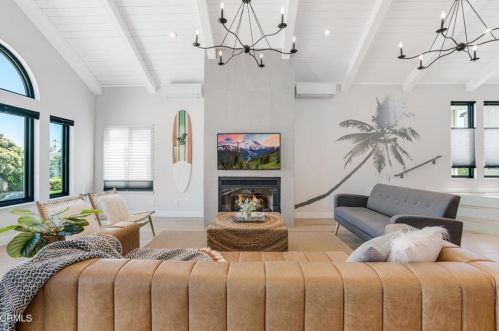 3713 Sunset Ln, Oxnard CA  93035-4133 exterior