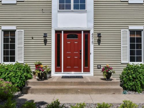 4515 Juneau Ln, Minneapolis, MN 55446-2115