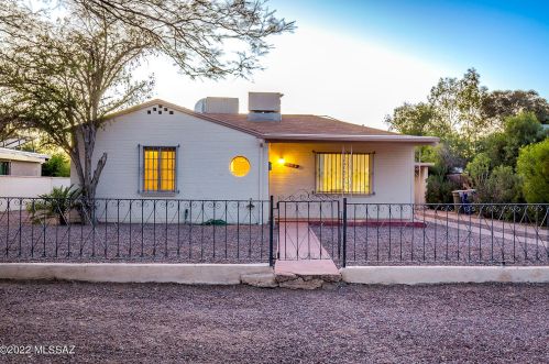 924 2nd Ave, Tucson, AZ 85705-7829
