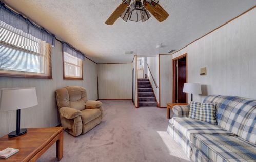 1035 Amboise Dr, Marion OH 43302-6614 exterior