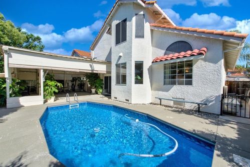 272 Sparrow St, Vacaville CA  95687-7225 exterior