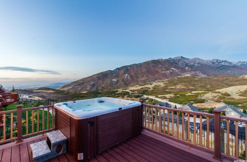 15093 Winged Bluff Ln, Draper, UT 84020-5719